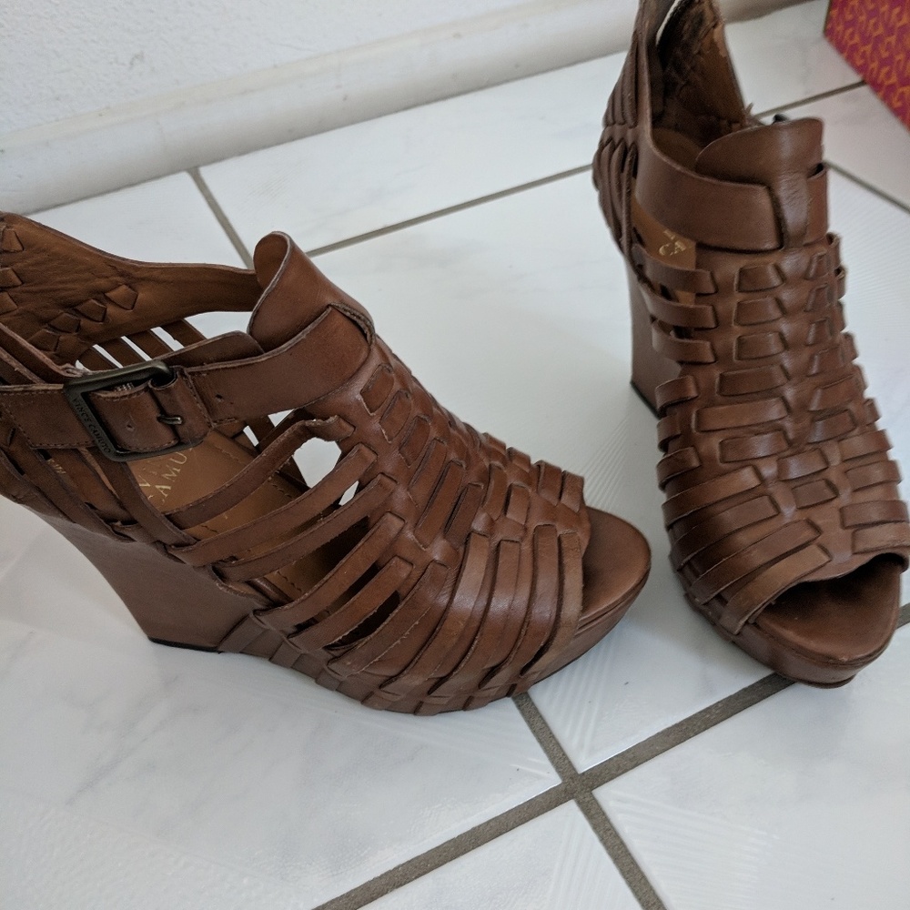 Brown Wedges